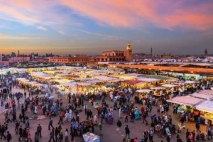 Marrakech Secret - Les petits secrets de Marrakech 4 Place Jemaa el-Fna à Marrakech : histoire et guide